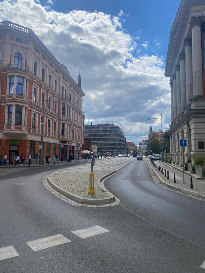 Dyrekcyjna Apartment Wrocław Eksteriør bilde