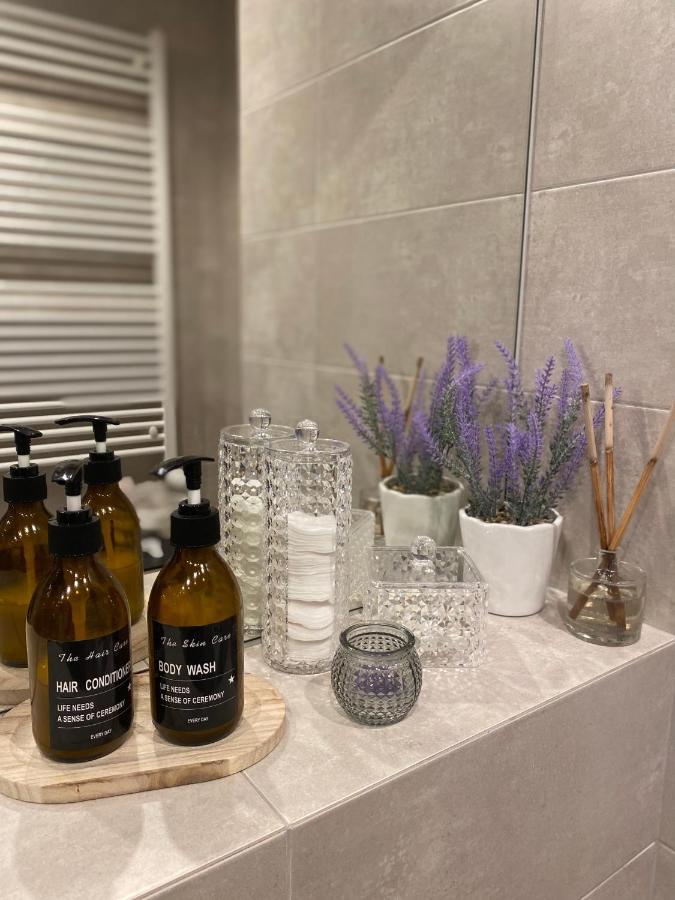 Dyrekcyjna Apartment Wrocław Eksteriør bilde